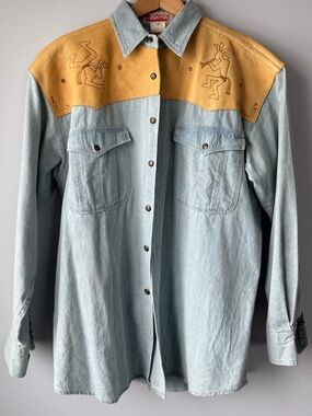 (L) Men’s vintage Light Blue Denim Western Shirt with Tan Yoke
